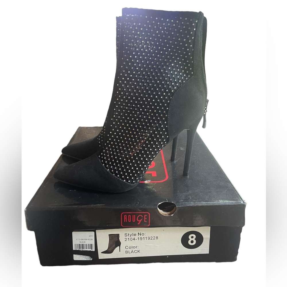 NWB Rouge Rhinestone Ankle Back Heel Zip Heels